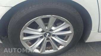 2016 BMW 5 Series Sedan 528i - miniatura 29