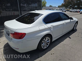 2016 BMW 5 Series Sedan 528i - miniatura 4