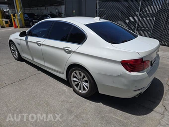 2016 BMW 5 Series Sedan 528i - miniatura 6