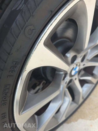 2016 BMW 5 Series Sedan 528i xDrive - miniatura 23