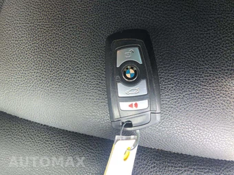 2016 BMW 5 Series Sedan 528i xDrive - miniatura 5