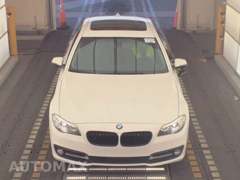 2016 BMW 5 Series Sedan 528i xDrive - miniatura 2