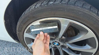2016 BMW 5 Series Sedan 528i xDrive - miniatura 26