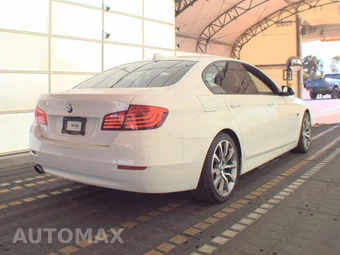 2016 BMW 5 Series Sedan 528i xDrive - miniatura 4