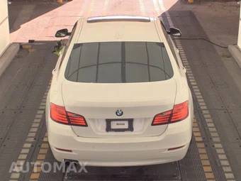 2016 BMW 5 Series Sedan 528i xDrive - miniatura 5