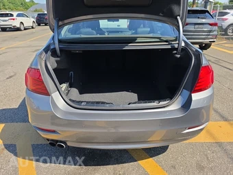2016 BMW 5 Series Sedan 528i xDrive - miniatura 16
