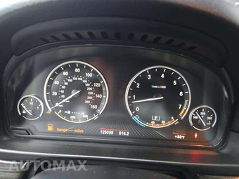 2016 BMW 5 Series Sedan 535i M SPORT LINE - miniatura 9