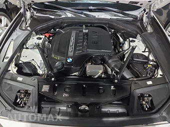 2016 BMW 5 Series Sedan 535i xDrive - miniatura 19