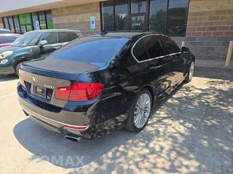 2016 BMW 5 Series Sedan 550i LUXURY LINE - miniatura 3