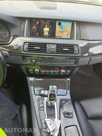 2016 BMW 5 Series Sedan 550i M SPORT LINE - miniatura 10