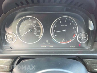 2016 BMW 5 Series Sedan 550i M SPORT LINE - miniatura 9