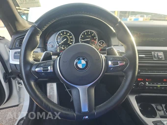 2016 BMW 5 Series Sedan 550i M SPORT LINE - miniatura 10