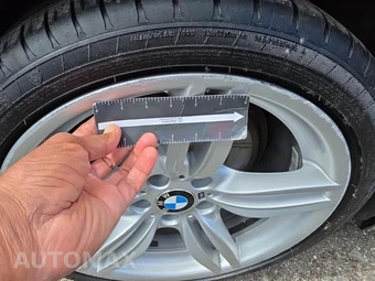 2016 BMW 5 Series Sedan 550i xDrive M SPORT LINE - miniatura 21
