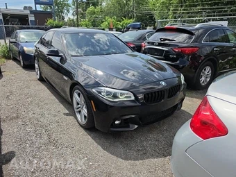 2016 BMW 5 Series Sedan 550i xDrive M SPORT LINE - miniatura 3