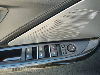 2016 BMW 6 Series Convertible 650i xDrive M SPORT LINE - miniatura 27