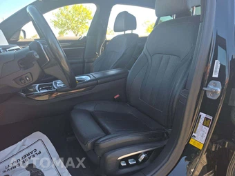 2016 BMW 7 Series Sedan 740i M SPORT LINE - miniatura 3