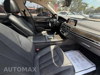2016 BMW 7 Series Sedan 740i - miniatura 13