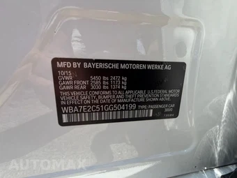 2016 BMW 7 Series Sedan 740i - miniatura 26