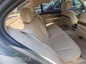 2016 BMW 7 Series Sedan 740i - miniatura 16