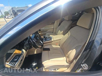 2016 BMW 7 Series Sedan 740i - miniatura 6