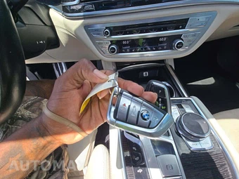 2016 BMW 7 Series Sedan 750i M SPORT LINE - miniatura 8