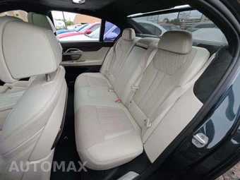 2016 BMW 7 Series Sedan 750i xDrive M SPORT LINE - miniatura 13