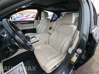 2016 BMW 7 Series Sedan 750i xDrive M SPORT LINE - miniatura 6