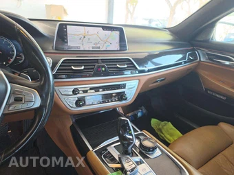 2016 BMW 7 Series Sedan 750i xDrive M SPORT LINE - miniatura 10