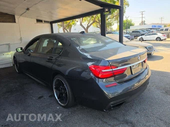 2016 BMW 7 Series Sedan 750i xDrive M SPORT LINE - miniatura 2