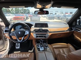 2016 BMW 7 Series Sedan 750i xDrive M SPORT LINE - miniatura 12