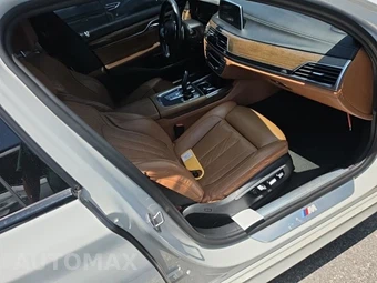 2016 BMW 7 Series Sedan 750i xDrive M SPORT LINE - miniatura 17