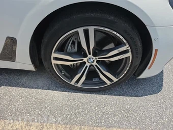 2016 BMW 7 Series Sedan 750i xDrive M SPORT LINE - miniatura 25