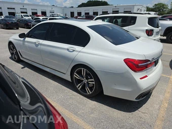 2016 BMW 7 Series Sedan 750i xDrive M SPORT LINE - miniatura 8