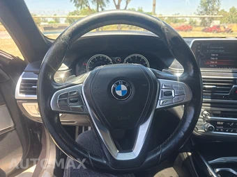 2016 BMW 7 Series Sedan 750i xDrive M SPORT LINE - miniatura 10