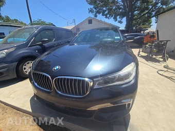 2016 BMW 7 Series Sedan 750i xDrive M SPORT LINE - miniatura 2