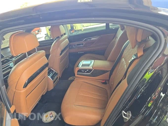 2016 BMW 7 Series Sedan 750i xDrive M SPORT LINE - miniatura 13