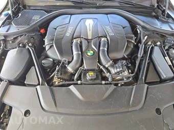 2016 BMW 7 Series Sedan 750i xDrive M SPORT LINE - miniatura 15