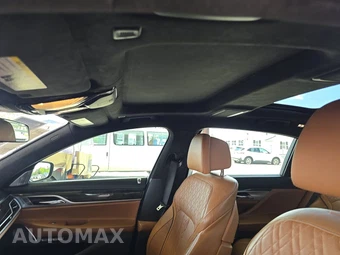 2016 BMW 7 Series Sedan 750i xDrive M SPORT LINE - miniatura 17
