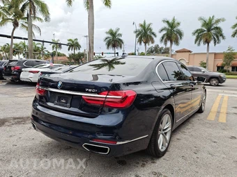 2016 BMW 7 Series Sedan 750i xDrive - miniatura 10