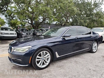 2016 BMW 7 Series Sedan 750i xDrive - miniatura 2
