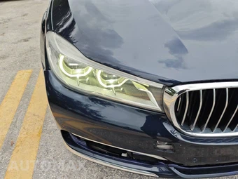 2016 BMW 7 Series Sedan 750i xDrive - miniatura 22