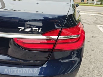 2016 BMW 7 Series Sedan 750i xDrive - miniatura 23