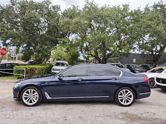 2016 BMW 7 Series Sedan 750i xDrive - miniatura 4