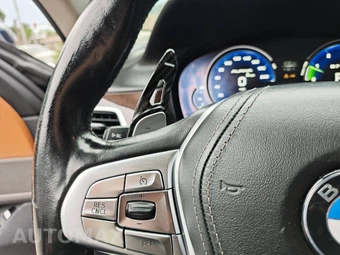 2016 BMW 7 Series Sedan 750i xDrive - miniatura 42