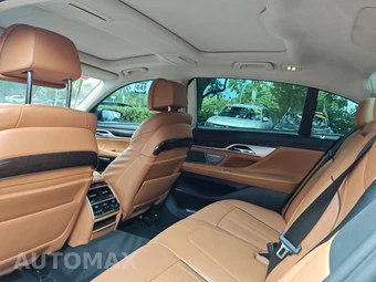 2016 BMW 7 Series Sedan 750i xDrive - miniatura 49