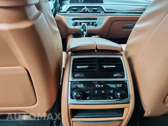 2016 BMW 7 Series Sedan 750i xDrive - miniatura 50