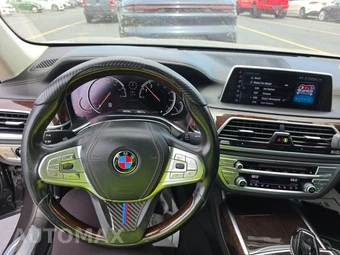 2016 BMW 7 Series Sedan 750i xDrive - miniatura 11
