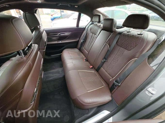 2016 BMW 7 Series Sedan 750i xDrive - miniatura 13
