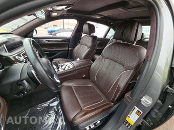 2016 BMW 7 Series Sedan 750i xDrive - miniatura 6