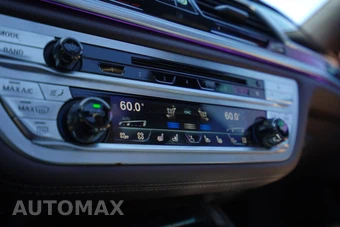 2016 BMW 7 Series Sedan 750i xDrive - miniatura 19